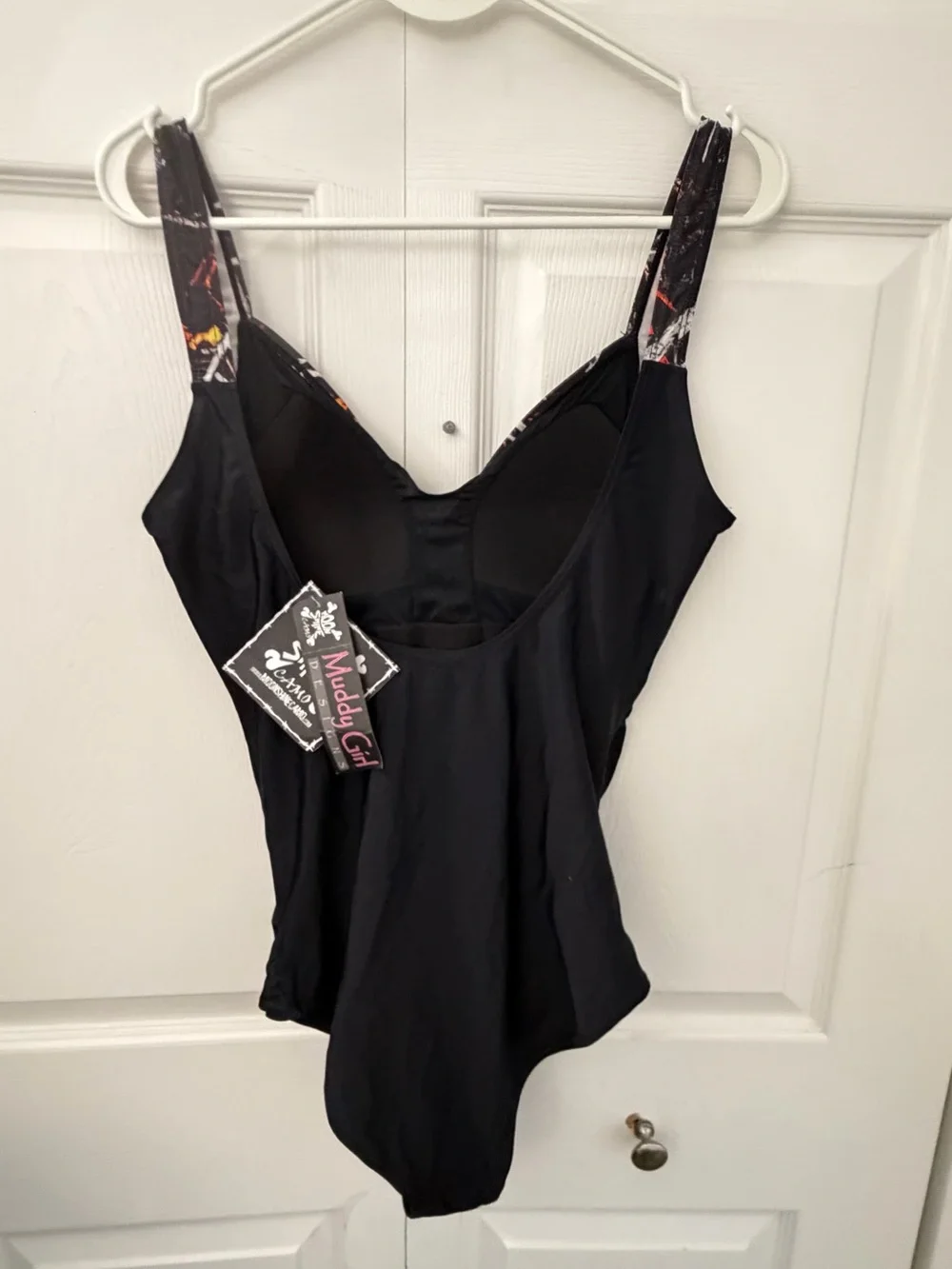 Moon Shine Camo Muddy Girl Wildfire One Piece Swimsuit Size L NWT Black Camo